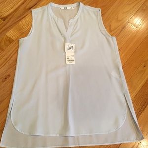 NWT Uniqlo women’s blouse